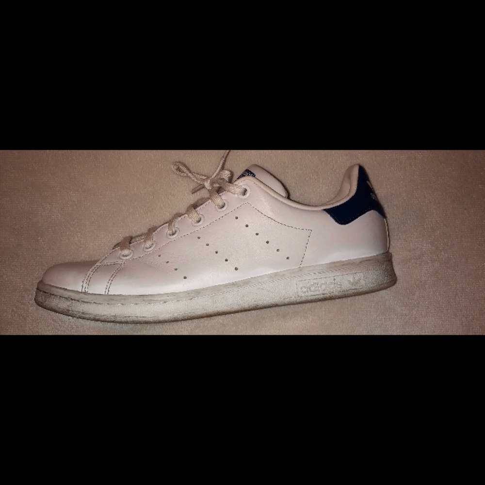 blue and white stan smith adidas shoes